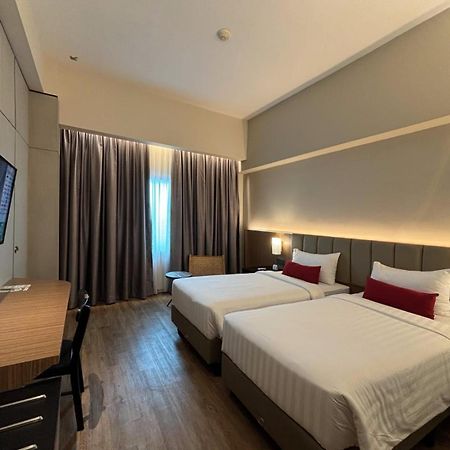 Grand Zuri Pekanbaru Esterno foto