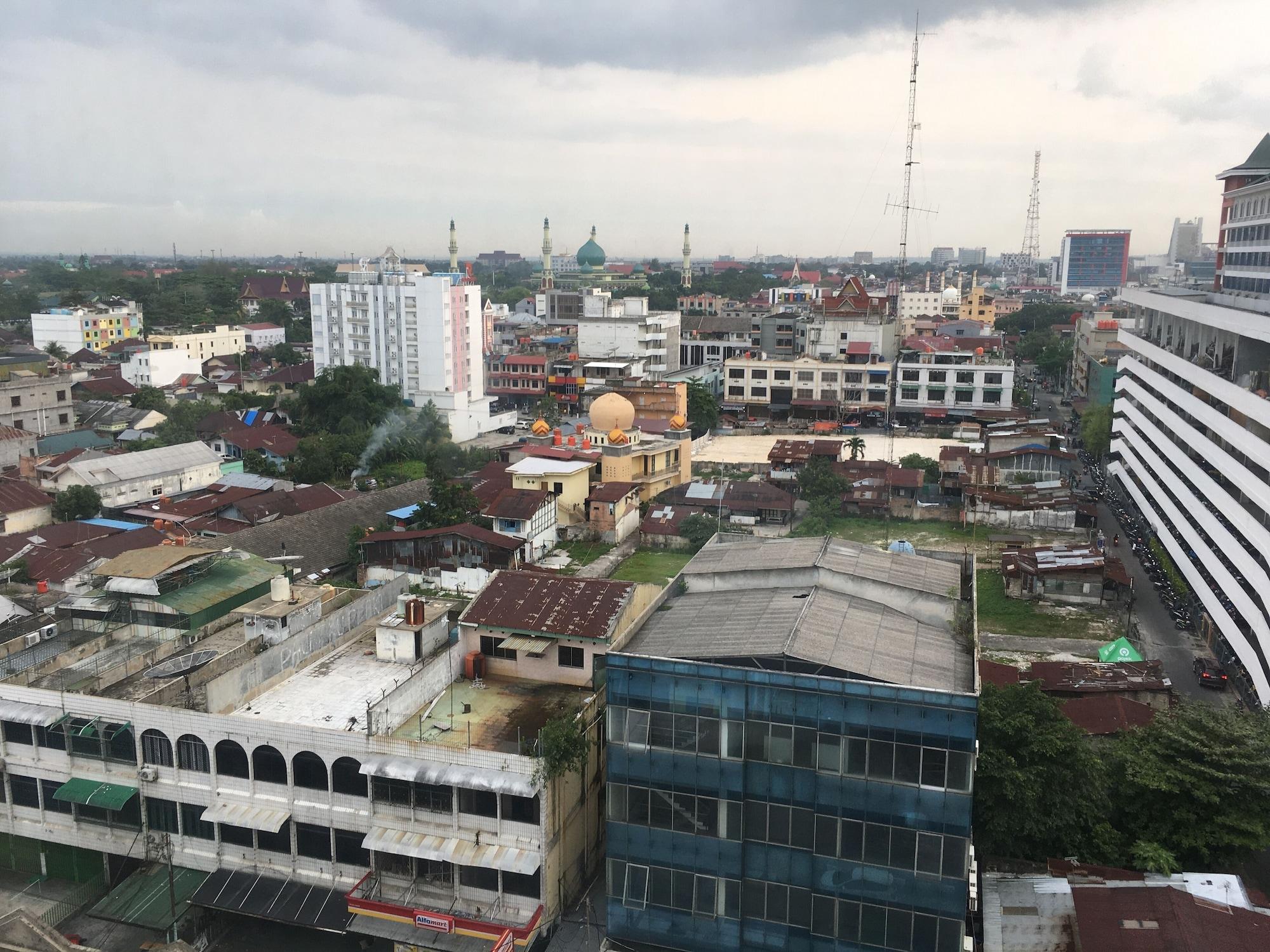 Grand Zuri Pekanbaru Esterno foto