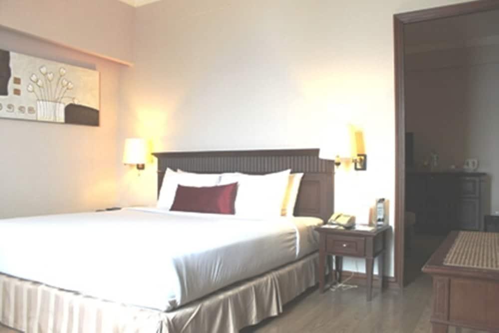 Grand Zuri Pekanbaru Esterno foto