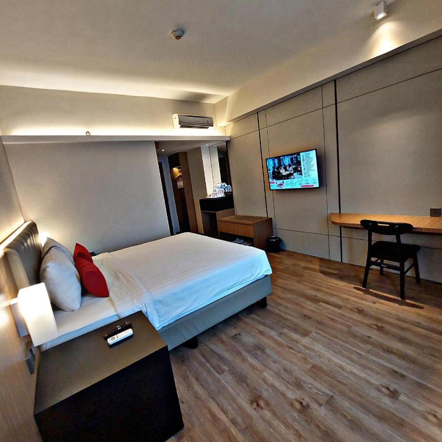 Grand Zuri Pekanbaru Esterno foto