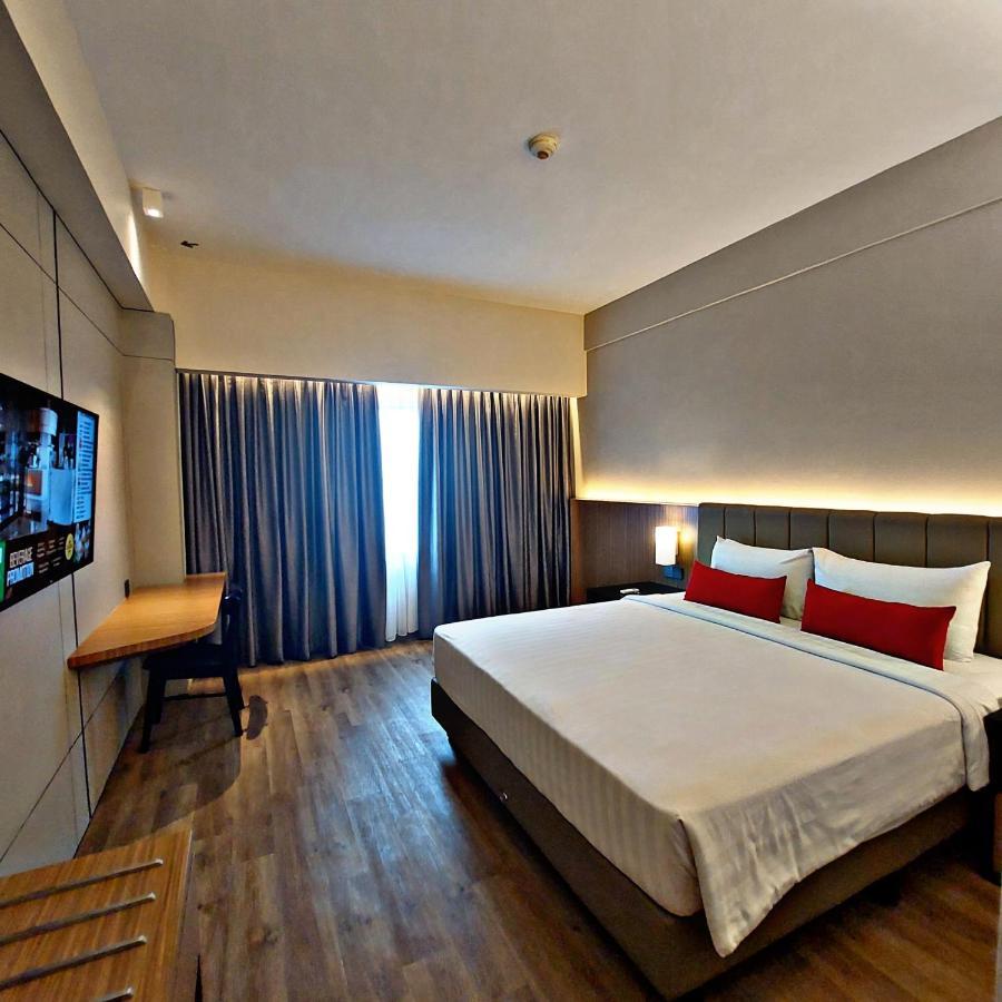 Grand Zuri Pekanbaru Esterno foto